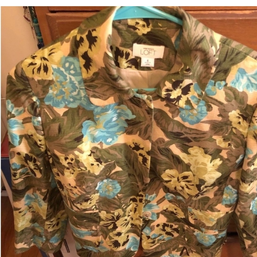 Mash Inspired Loft Flower Jacket Office Chic  Stylish Colorful Size 6 Beautiful